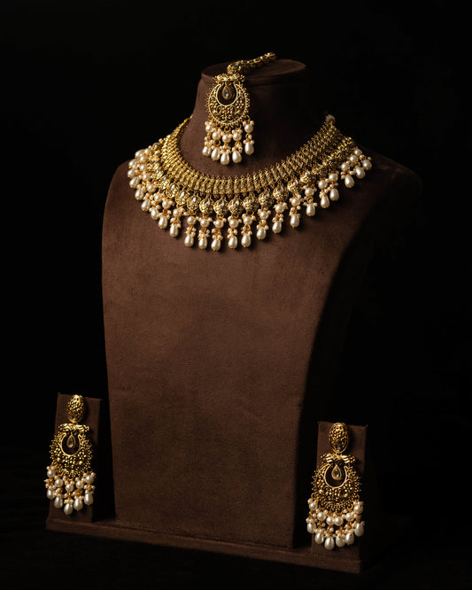 Antique Gold Pearl Drop Cluster Bridal Wedding Necklace |Traditional Jewelry I Bridal Jewelry I Chand Bali + Tikka